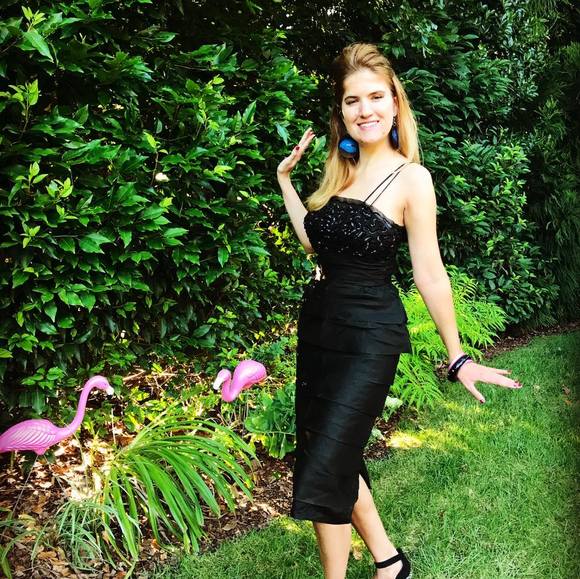 Meet your Posher, Emily - Picture 1 of 1